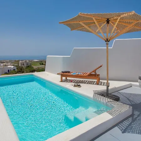 Megalochori 1-bed Sleeps 3 Pool & Parking *
