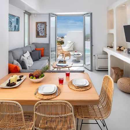 Megalochori 1-bed Sleeps 3 Pool & Parking Villa