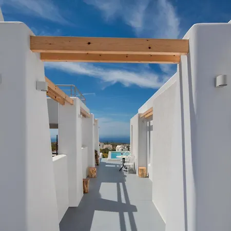Megalochori 1-bed Sleeps 3 Pool & Parking *